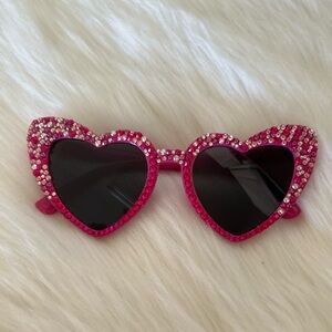 ⚡️Hot pink rhinestone heart shaped cat eye sunglasses